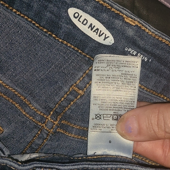 Old Navy Jeans - Picture 2 of 3